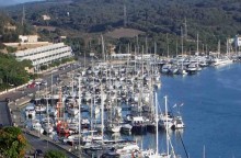 Las instalaciones para la náutica deportiva en la Colársega del puerto de Maó oc