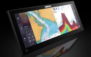 Mar Abierto La pantalla panorámica de la Simrad NSX Ultrawide puede dividirse pa