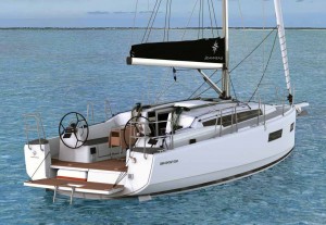 Líneas modernas, obra del gabinete Lombart, para el nuevo Sun Odyssey 350 de Jea