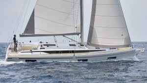 Mar Abierto Bavaria C-42. La importante superficie vélica permite mentener muy b