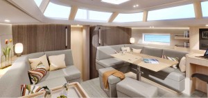 Mar Abierto Nuevo interiorismo con tonos más claros de madera y llevando la cabi