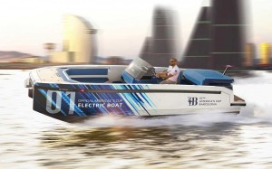 La De Antonio E23 es una lancha eléctrica con casco tipo catamarán que prestará asistencia a las balizas autónomas de la 37 Copa América. Mar Abierto La De Antonio E23 es una lancha eléctrica con casco tipo catamarán q