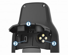Mar Abierto Toma de carga 5v. por micro-USB y NMEA 0183 tras una tapa en la part