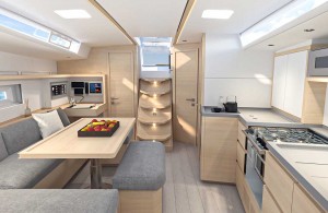 La cocina del nuevo GS-40 queda a lo largo del salón y la mesa de cartas -mirando a popa- ofrece buena comunicación con la bañera. Mar Abierto La cocina del nuevo GS-40 queda a lo largo del salón y la mesa de ca