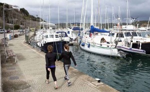Mar Abierto La concesión de ASMEN en el Port de Maó ocupa 12.896 m² y una línea 
