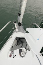Mar Abierto El cofre de anclas del OC 34.1 va sobrado de espacio y permite aloja