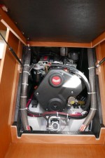 Mar Abierto La motorización estándar es el Yanmar de 57 CV, con opción al modelo