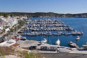 Mar Abierto La del Club Marítimo de mahón es la única oferta que hay sobre la me