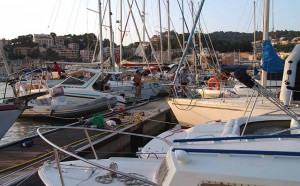 Mar Abierto El viejo y estrecho pantalán flotante del Port de Soller se sustitui