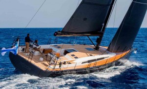 Mar Abierto - El diseño del Swan 58 suaviza ligeramente la proa para una paso de