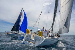 El Sun Fast 35 'Diabolic' y el Dehler 34 JV 'Aral' en uno de los bordos portantes de la regata (foto torveo) El Sun Fast 35 'Diabolic' y el Dehler 34 JV 'Aral' en uno de los bordos portante