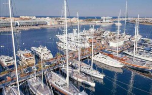 Tras las dos ediciones de la Copa América, las instalaciones de La Marina de València se revirtieron a la náutica deportiva. Mar Abierto - Tras las dos ediciones de la Copa América, las instalaciones de La
