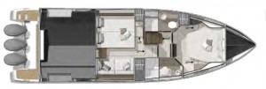 Dos cabinas dobles con baño propio y una quinta litera aprovechando el banco del salón completan la acomodación nocturna de la nueva Wellcraft 435. Mar Abierto Dos cabinas dobles con baño propio y una quinta litera aprovechando