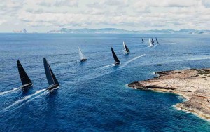 Las grandes esloras tienen en la Ibiza JoySail una cita anual donde compartir las regatas con una intensa vida social. Las grandes esloras tienen en la Ibiza JoySail una cita anual donde compartir la