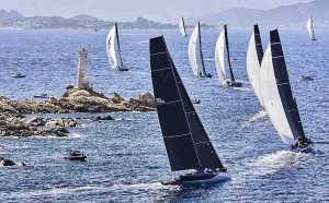 En 5 días de competición, la Maxi Yacht Rolax Cup decidió seis títulos de clases y dos coronas mundiales. Las dos flotas completaron un programa de 3 costeras y 4 B/S. En 5 días de competición, la Maxi Yacht Rolax Cup decidió seis títulos de clase
